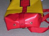 Bag with single strap and drain vents
